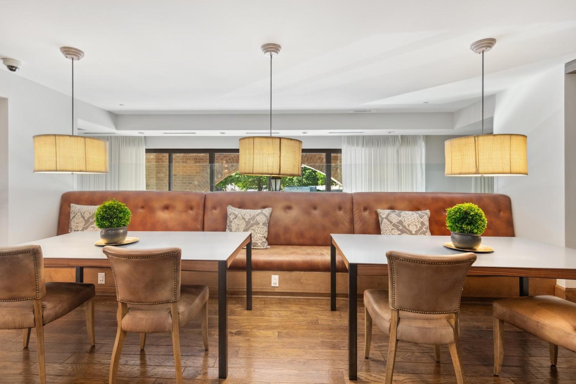 Kasa At Berkshire Village District Raleigh